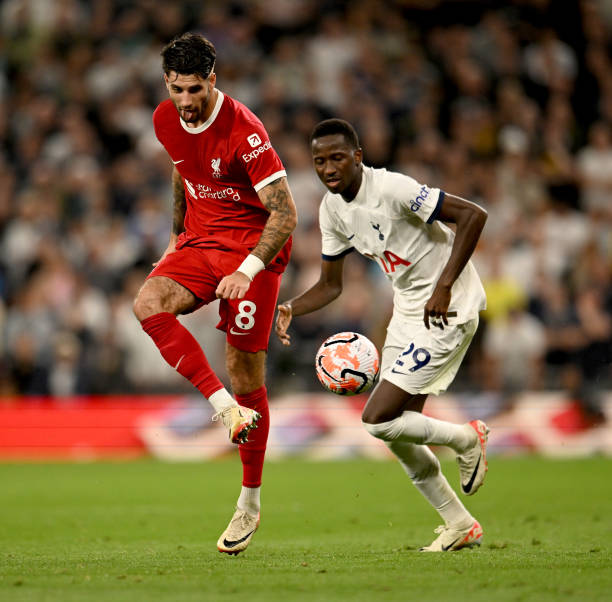 英超联赛中 英超联赛中